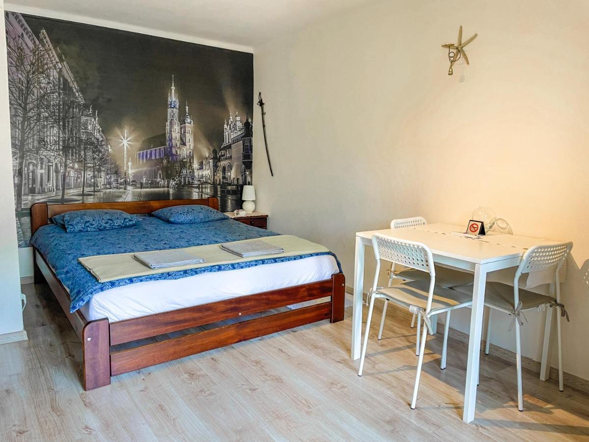City Center Apartment Krasków Dış mekan fotoğraf